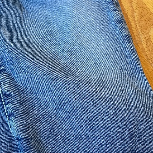 AG SAIGE WIde Leg Crop Blue High Rise Flare Jeans - Picture 13 of 15